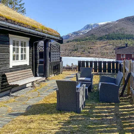 Amazing In Straumgjerde With Jacuzzi Holiday home Brunstad